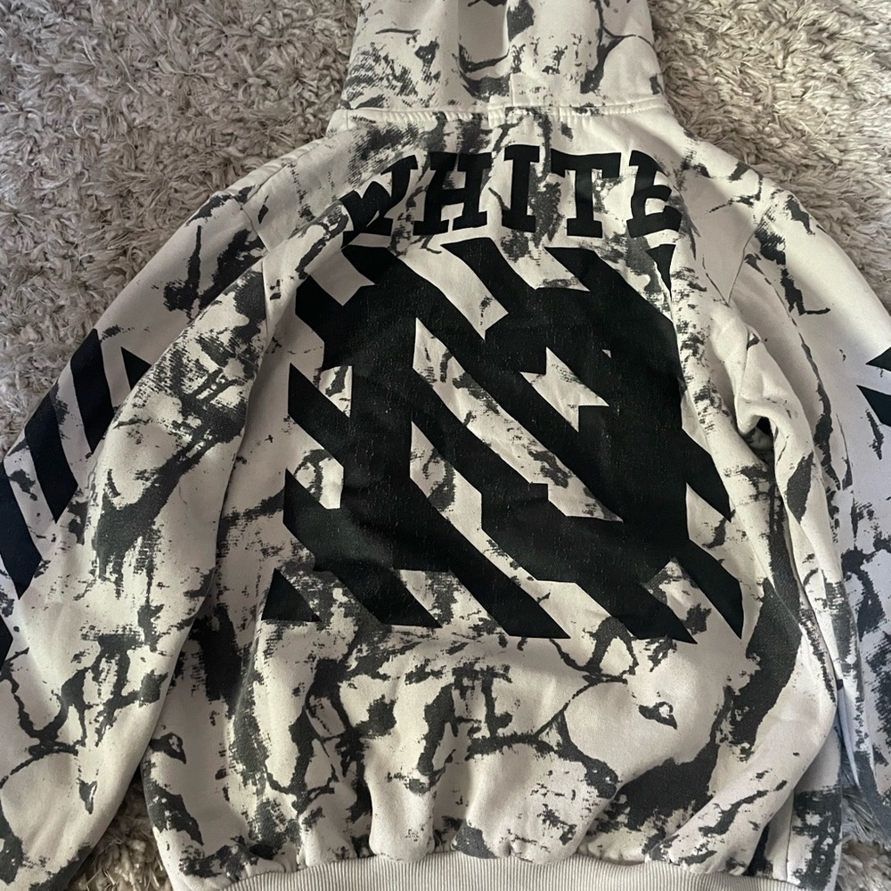 Black and white Off-White hoodie/M